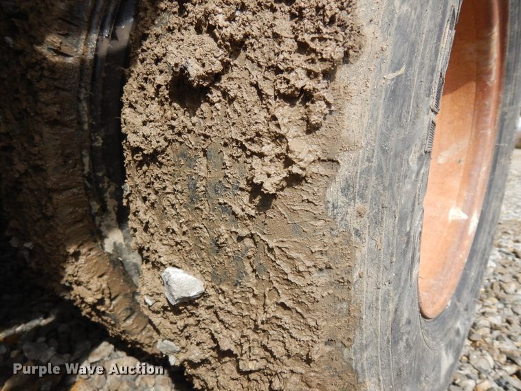 image for item IP9104 1996 Titan  equipment trailer