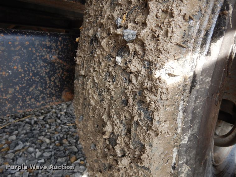 image for item IP9104 1996 Titan  equipment trailer