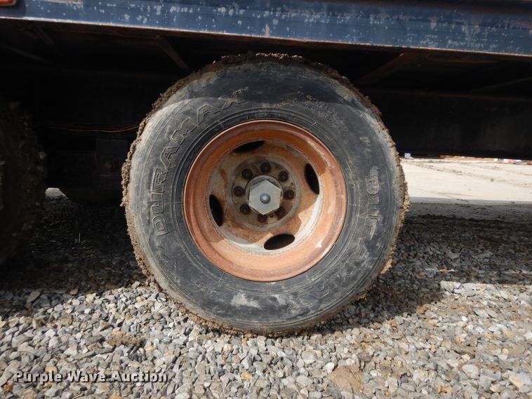 image for item IP9104 1996 Titan  equipment trailer