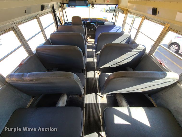 image for item IQ9094 1999 International 3800  school bus