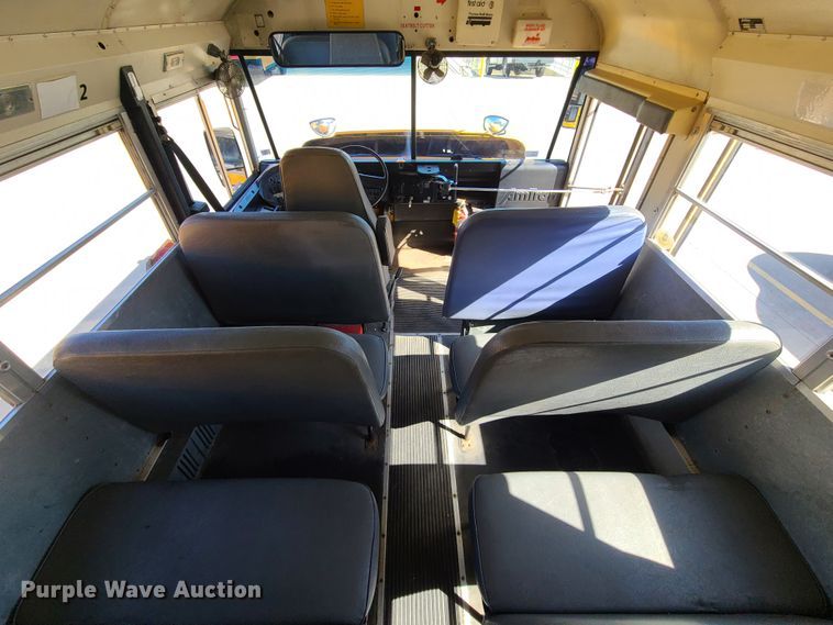 image for item IQ9094 1999 International 3800  school bus