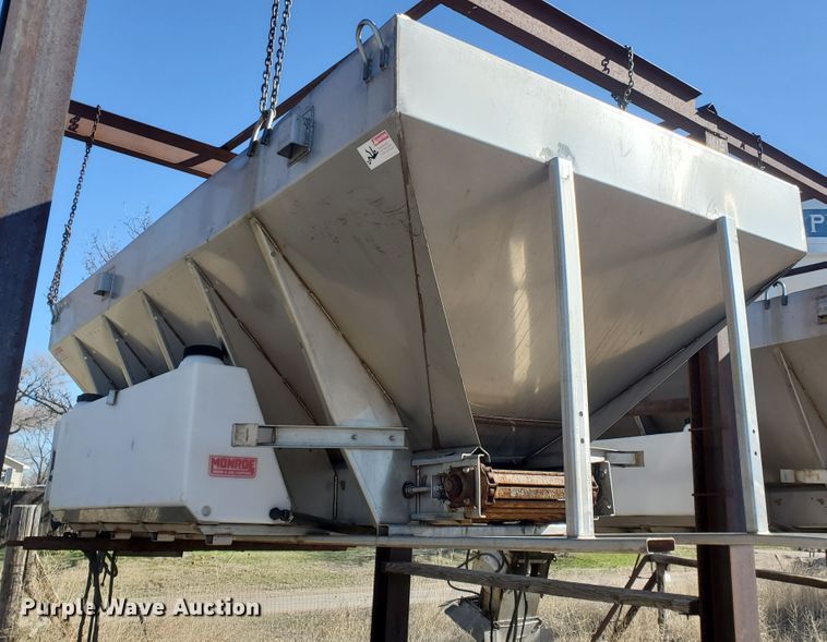 image for item IX9005 Monroe MV-156-84-56 stainless steel spreader