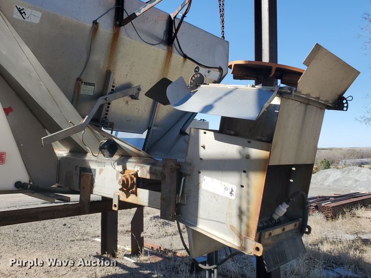 image for item IX9005 Monroe MV-156-84-56 stainless steel spreader