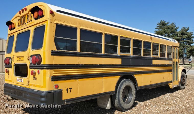 image for item IX9036 2000 International 3800  school bus