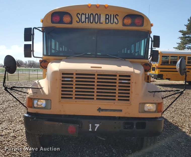 image for item IX9036 2000 International 3800  school bus