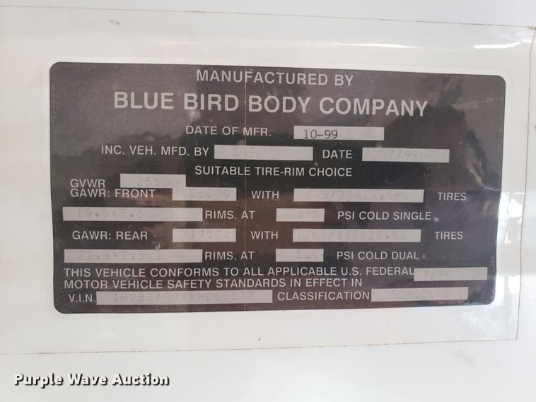 image for item IX9036 2000 International 3800  school bus