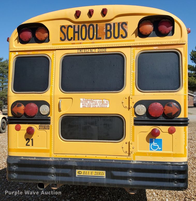image for item IX9037 2001 International 3800  school bus