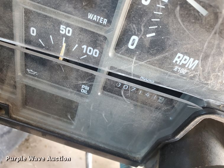 image for item IX9037 2001 International 3800  school bus