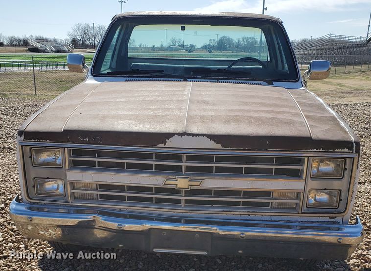 image for item IX9038 1986 Chevrolet C10  pickup truck