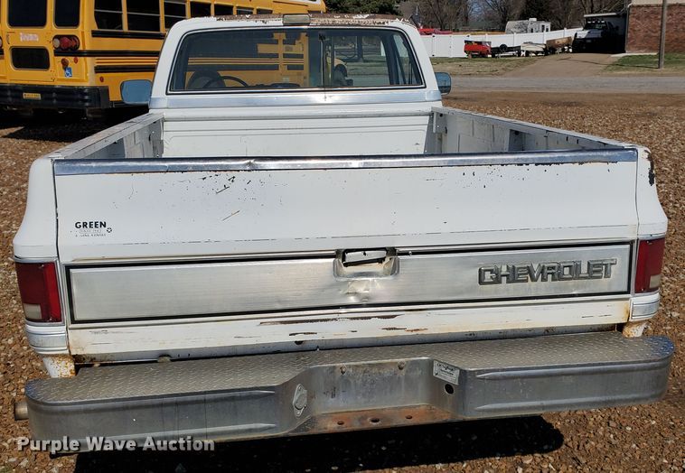 image for item IX9038 1986 Chevrolet C10  pickup truck