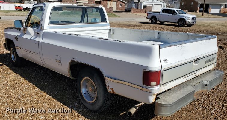 image for item IX9038 1986 Chevrolet C10  pickup truck