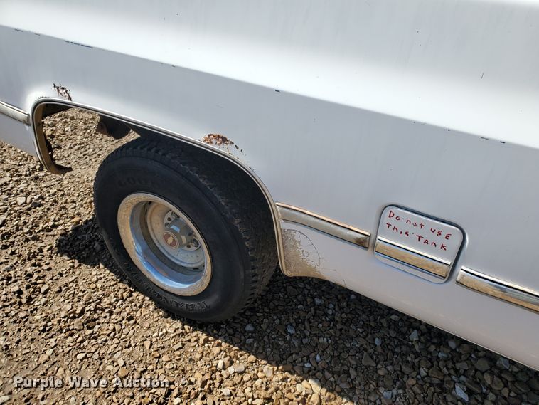 image for item IX9038 1986 Chevrolet C10  pickup truck