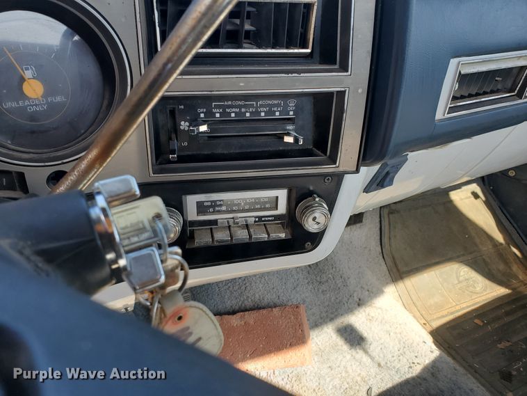 image for item IX9038 1986 Chevrolet C10  pickup truck