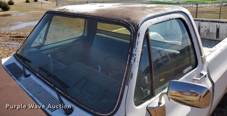 image for item IX9038 1986 Chevrolet C10  pickup truck