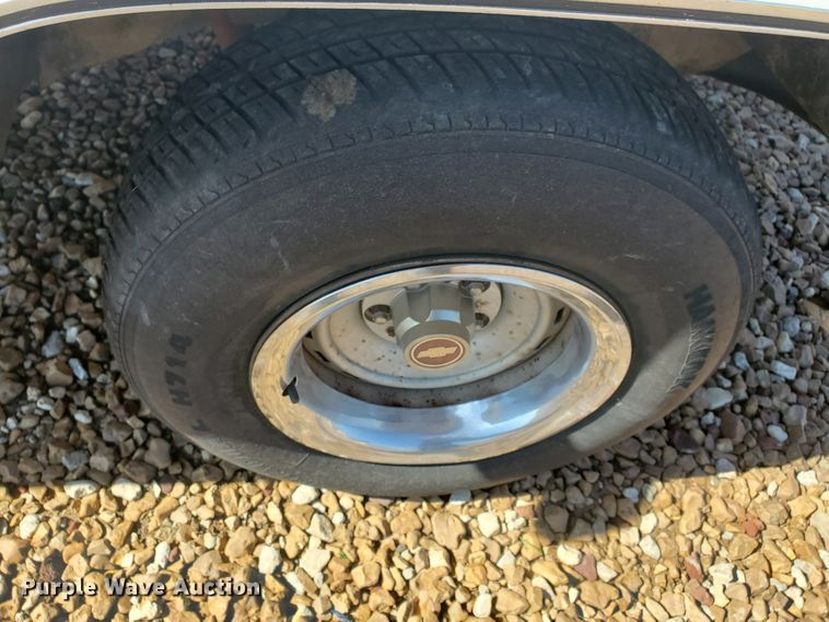 image for item IX9038 1986 Chevrolet C10  pickup truck