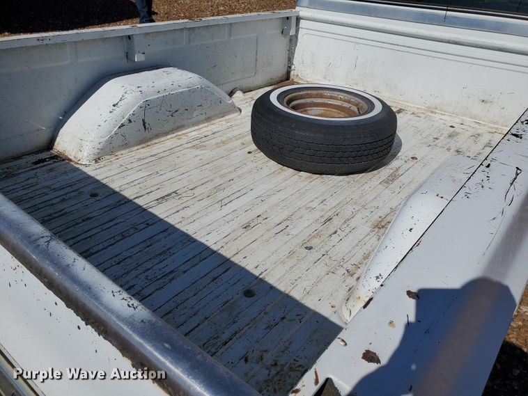 image for item IX9038 1986 Chevrolet C10  pickup truck