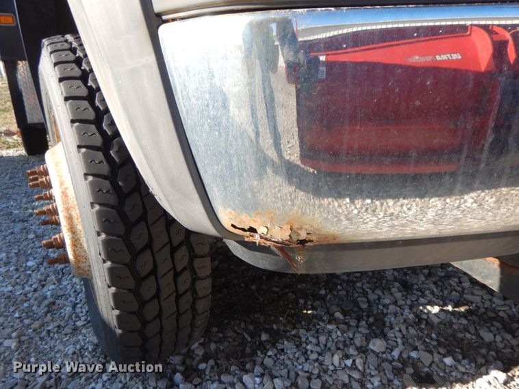 image for item IX9372 2006 Ford F450 Super Duty XL  flat bed truck