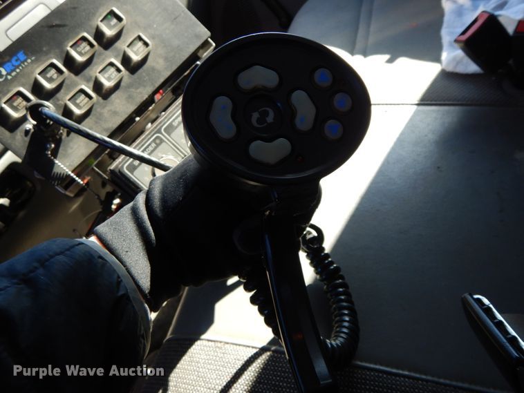 image for item IX9372 2006 Ford F450 Super Duty XL  flat bed truck