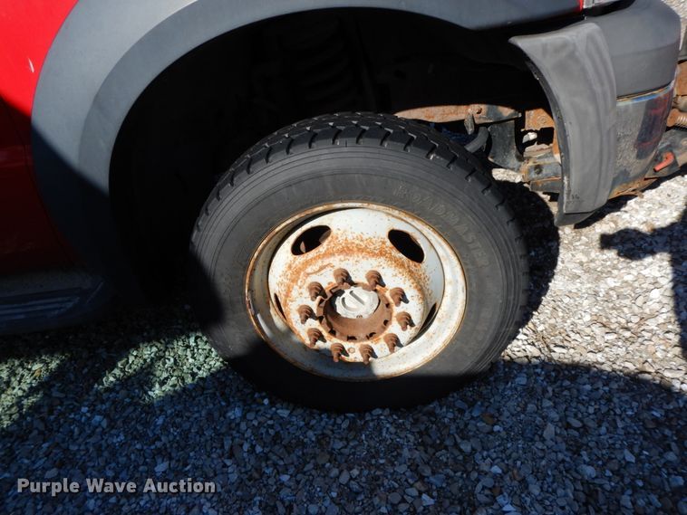 image for item IX9372 2006 Ford F450 Super Duty XL  flat bed truck