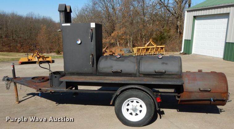 image for item IX9377 Gator Pit, LLC smoker