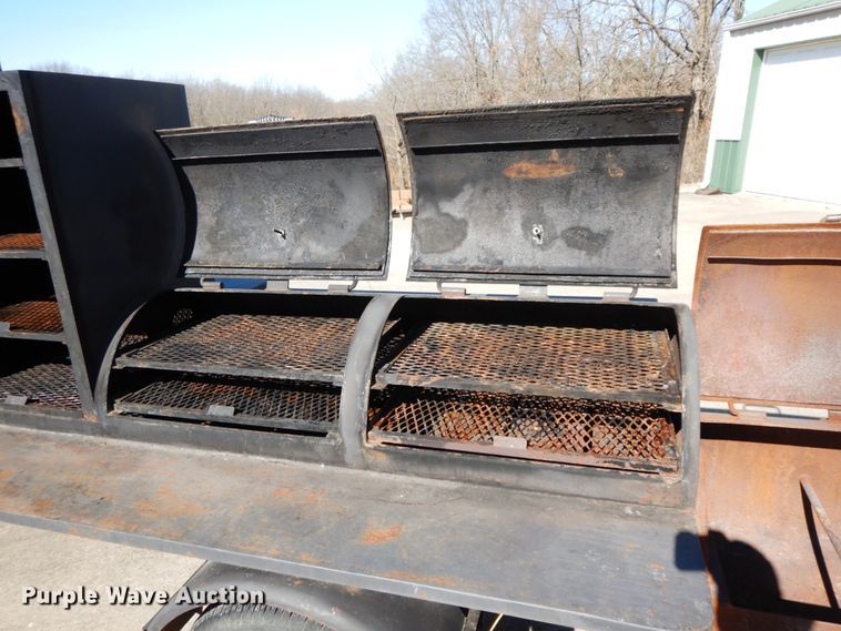 image for item IX9377 Gator Pit, LLC smoker