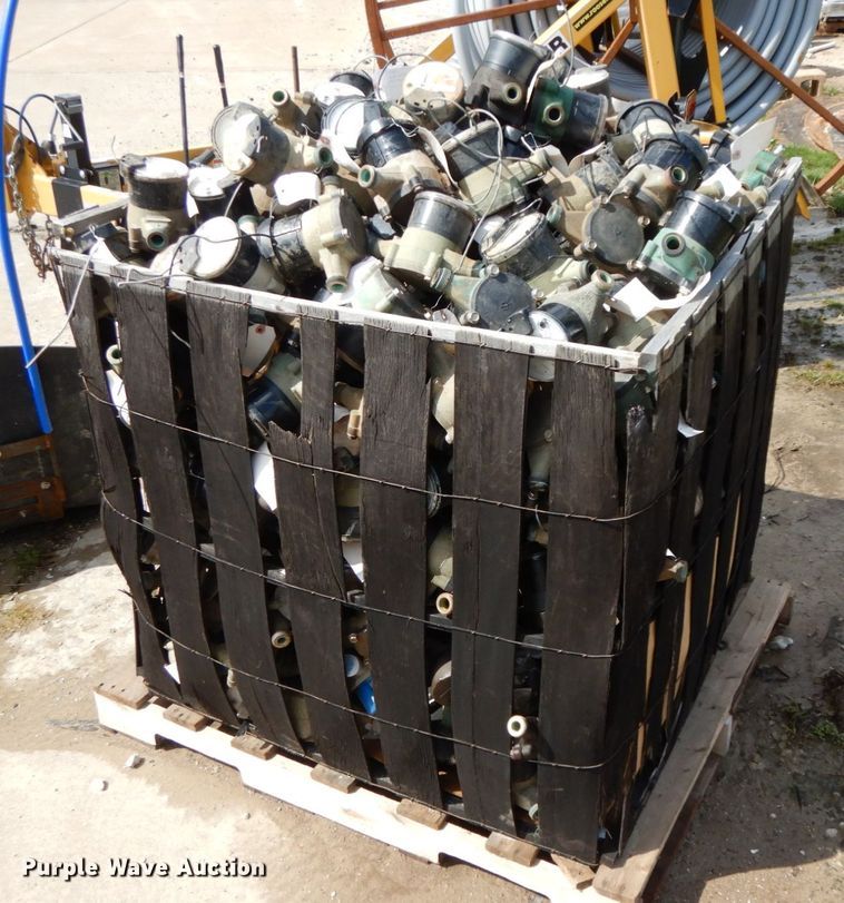 image for item IX9392 Approximately 600 brass water meters