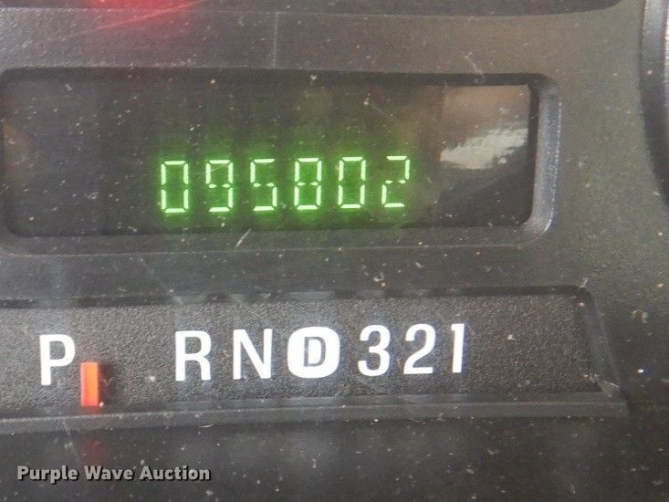 image for item IY9406 2006 Ford F450 Super Duty XL  flatbed truck