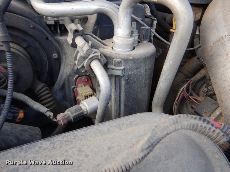 image for item IY9406 2006 Ford F450 Super Duty XL  flatbed truck