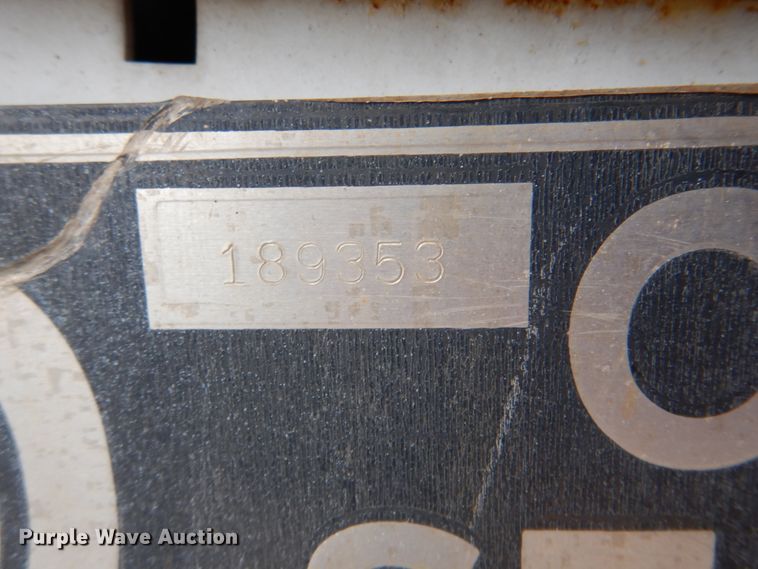 image for item IY9406 2006 Ford F450 Super Duty XL  flatbed truck