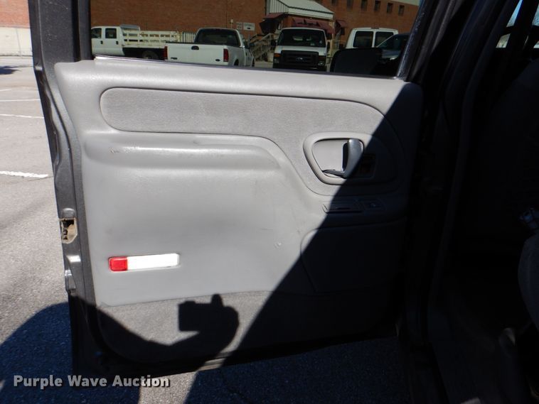 image for item IY9412 1999 Chevrolet Suburban  SUV