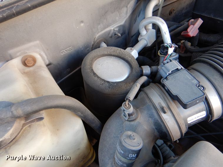 image for item IY9412 1999 Chevrolet Suburban  SUV