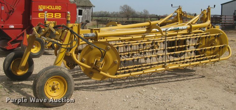 image for item DC1484 Vermeer R2300 hay rake