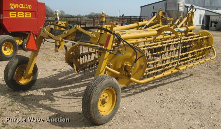 image for item DC1484 Vermeer R2300 hay rake