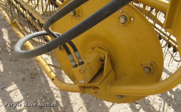 image for item DC1484 Vermeer R2300 hay rake