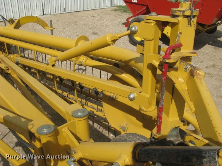 image for item DC1484 Vermeer R2300 hay rake