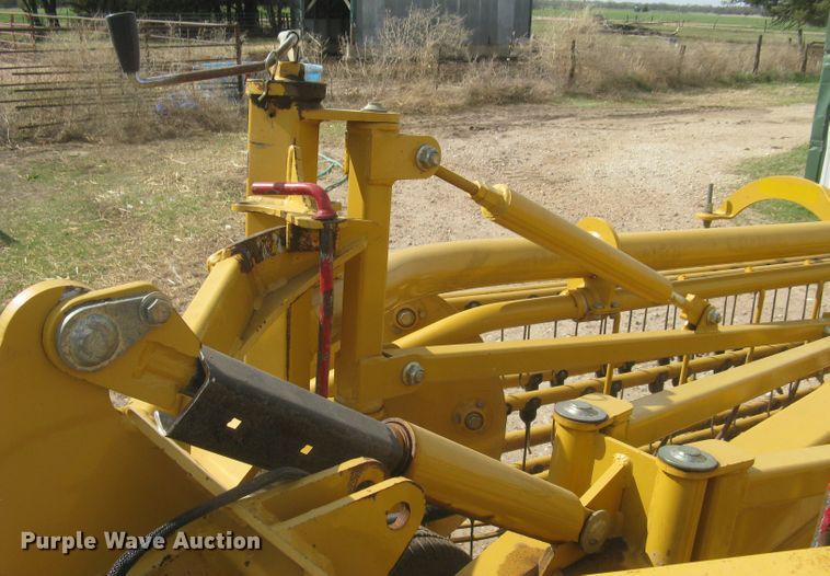 image for item DC1484 Vermeer R2300 hay rake