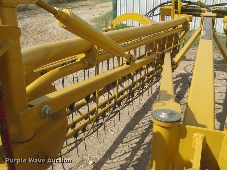 image for item DC1484 Vermeer R2300 hay rake