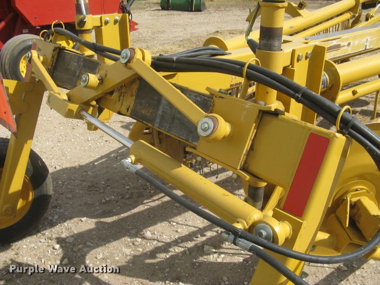 image for item DC1484 Vermeer R2300 hay rake