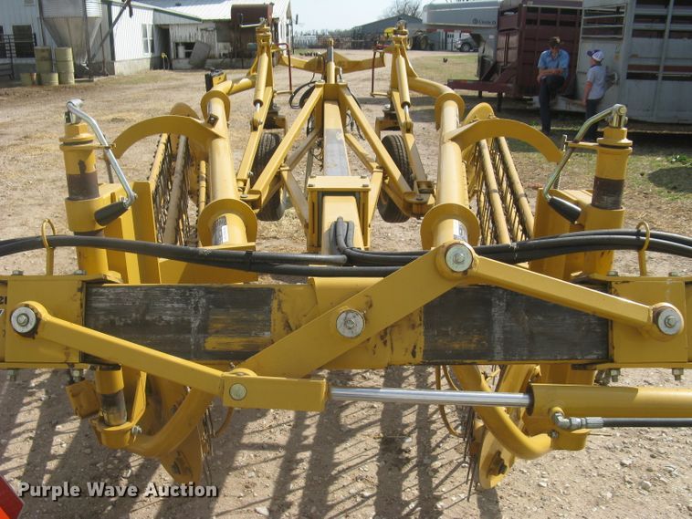 image for item DC1484 Vermeer R2300 hay rake