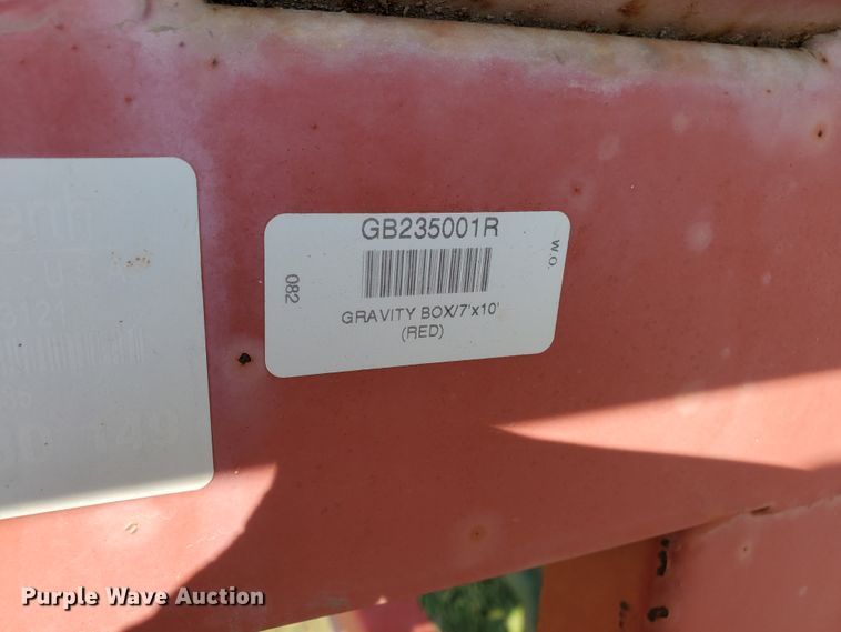 image for item DF4524 Unverferth GB235  gravity wagon