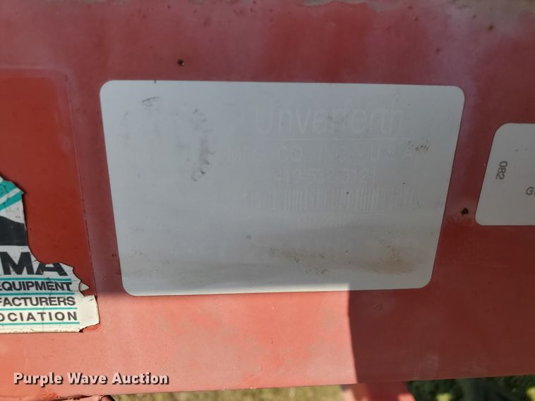 image for item DF4524 Unverferth GB235  gravity wagon