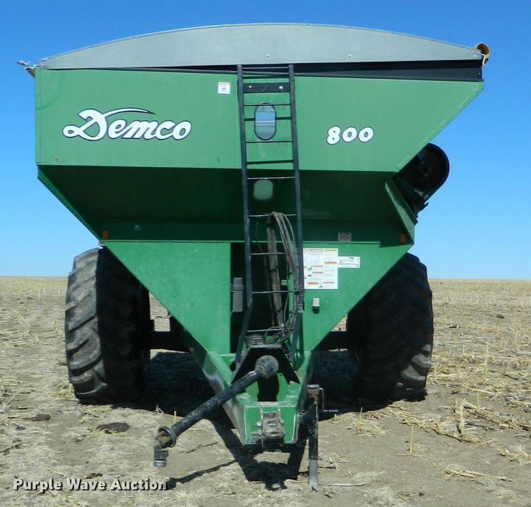 image for item DF4667 Demco 800  grain cart