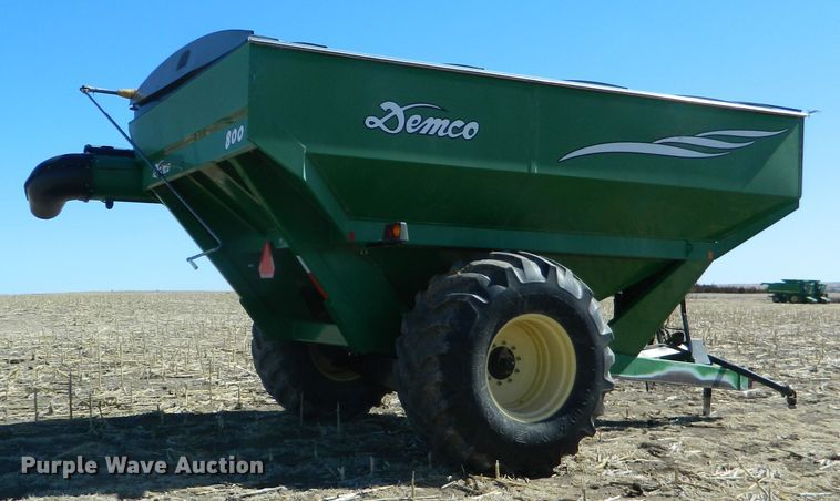 image for item DF4667 Demco 800  grain cart