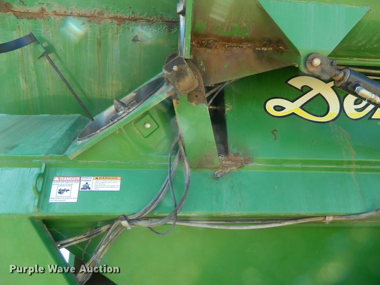 image for item DF4667 Demco 800  grain cart