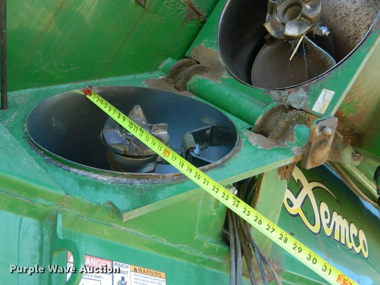 image for item DF4667 Demco 800  grain cart