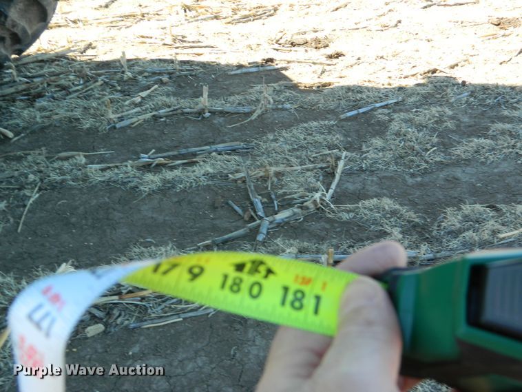 image for item DF4667 Demco 800  grain cart