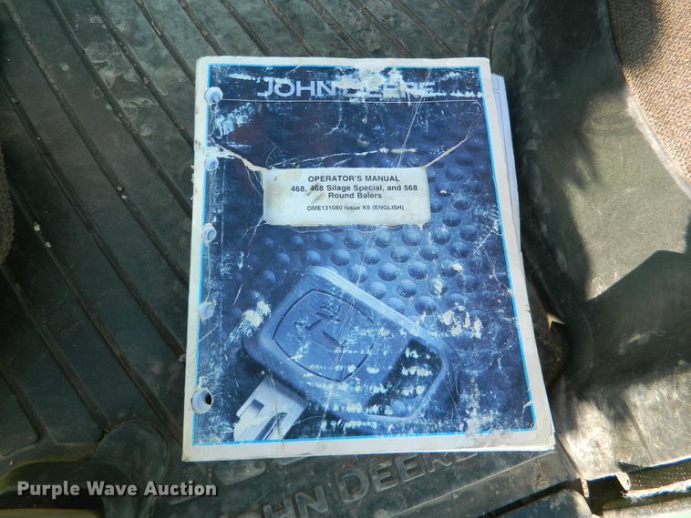 image for item DF4673 2007 John Deere 568  round baler