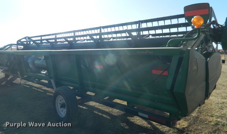 image for item DF4675 2014 John Deere 630F  HydraFlex flex head