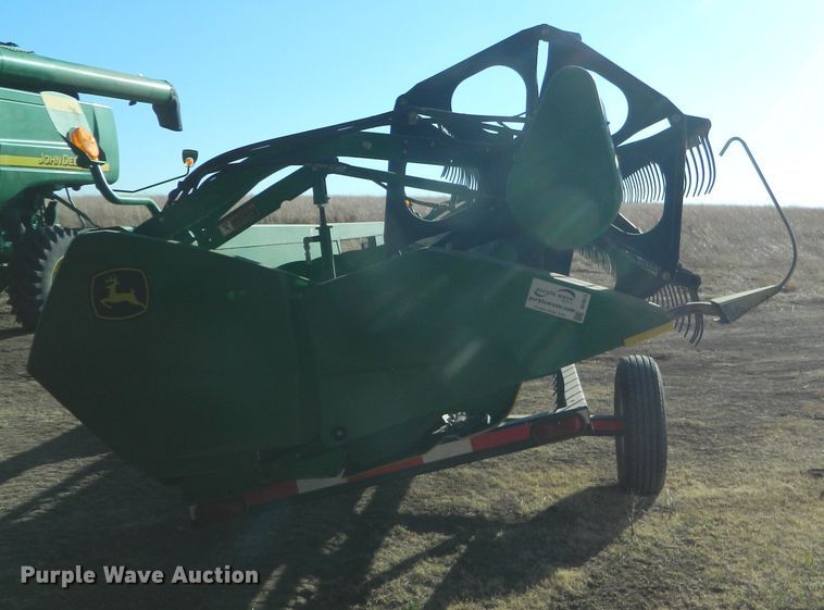 image for item DF4675 2014 John Deere 630F  HydraFlex flex head