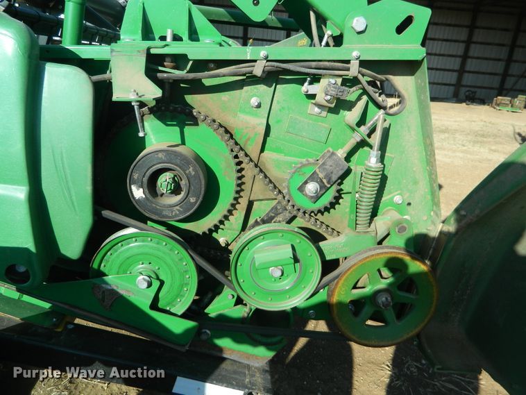 image for item DF4675 2014 John Deere 630F  HydraFlex flex head